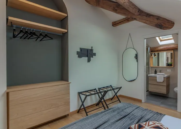 Apartament Casa Magenta Como