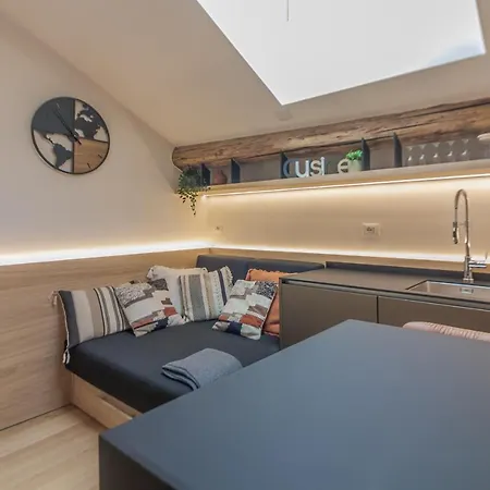 Casa Magenta كومو